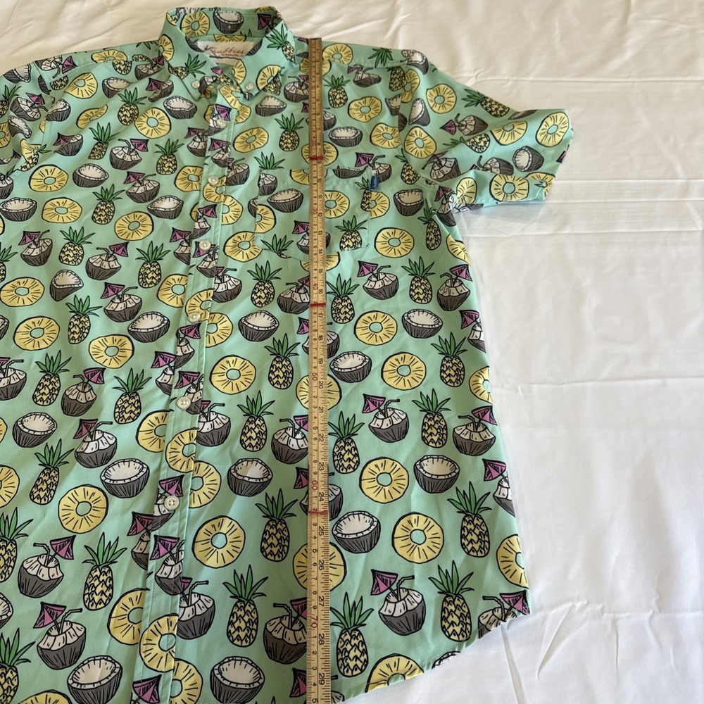 Chubbies Button Down Shirt Mens Large Excellent Pineapple/Coconut Tropical Print - Picture 7 of 11